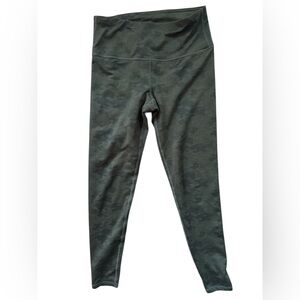 Kyodan Dark Olive Camo Athletic Sporty Athleisure Leggings Size S